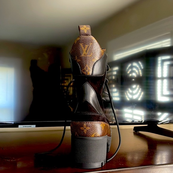 COPY - Louis Vuitton Platform Desert Boot - Picture 6 of 13